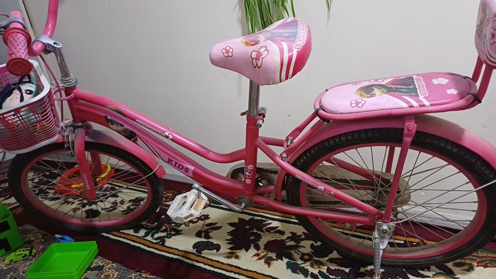 Qizlar velosipedi