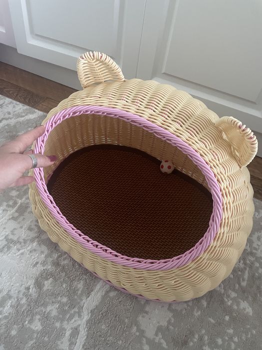 Лежак для кошечки