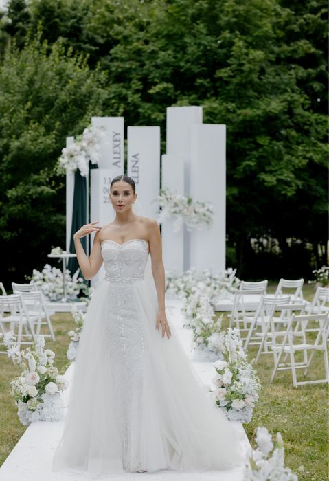 Свадебное платье