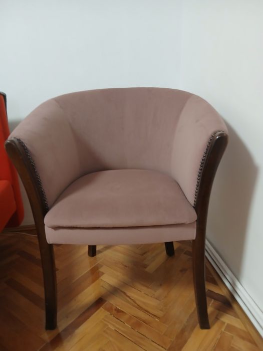 Fotoliu lemn masiv in stare foarte buna