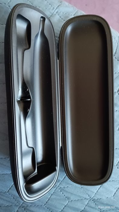 Carcasa / etui cu functie de incarcare pentru periuta de dinti electrica Philips
