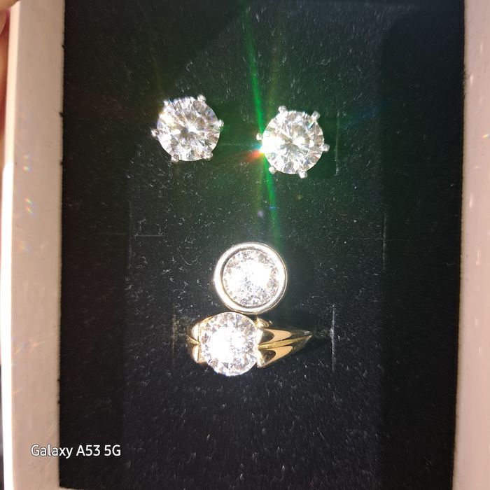 Set din argint cu diamante de laborator