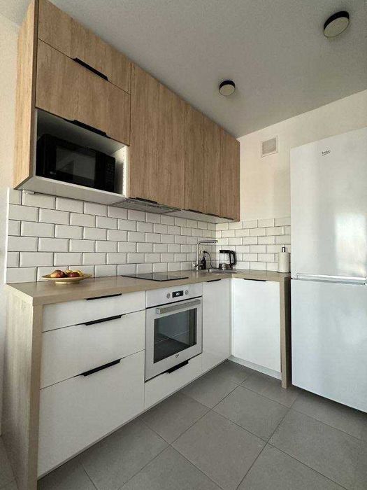 Сдается просторная 2-х комнатная квартира в центе,  2/3/9. Р5