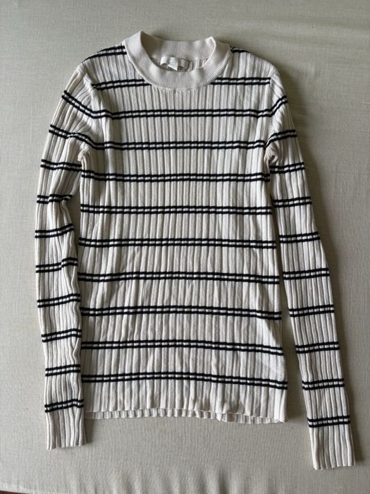 Късо сако Zara-10€ ,всички блузки по 5€. S размер.