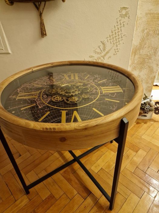 Уникална масичка с часовник – обков от естествен кестенов масив