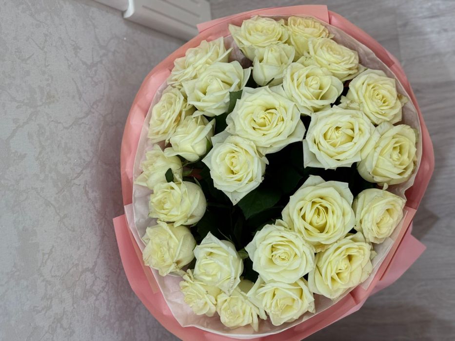 свежые цветы.сегодня днём