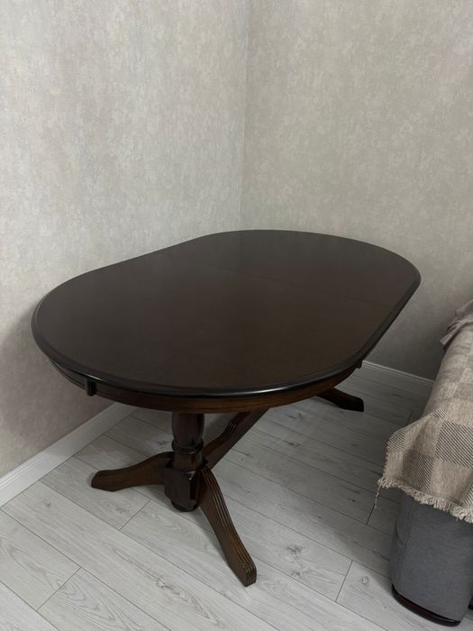 Стол коричневый Малайзия