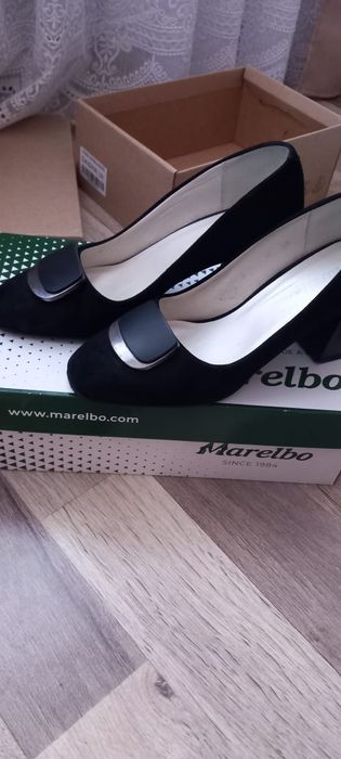 Pantofi eleganți cu toc de 8