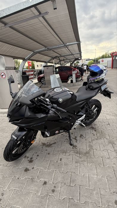 YAMAHA YZF R125 2023