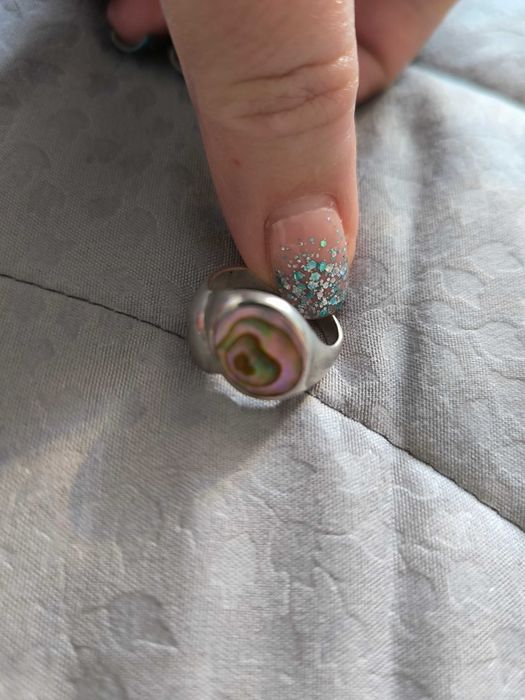 Сребърен пръстен с шарен камък