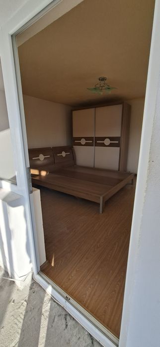 Set mobilier dormitor complet-pat matrimonial 180cm+dulap mare+2 noptiere+masuta machiaj
