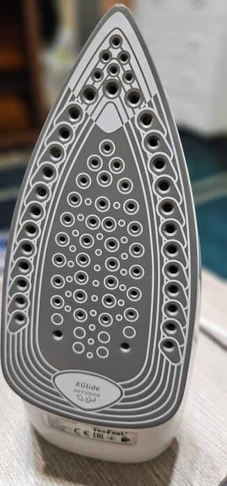 Продам утюг Tefal.