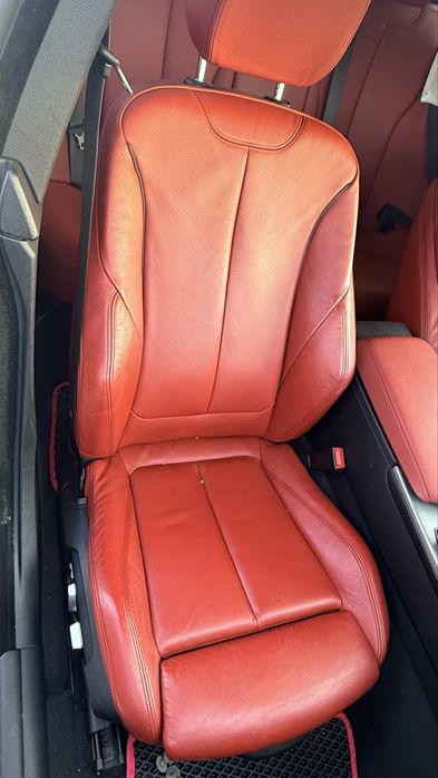 BMW F36 Кожен салон Рекаро