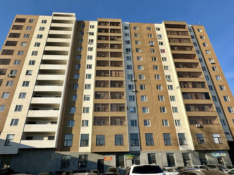 Продаю 2х комн ЖК Самгау Сити. Напротив рынка Эталон.