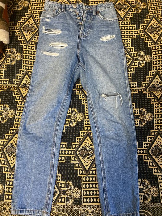 Blugi noi fara eticheta