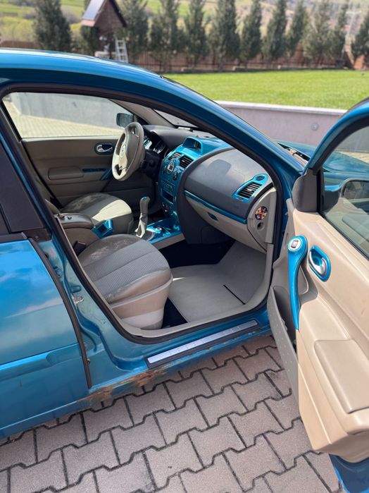 Vând Renault megane 2