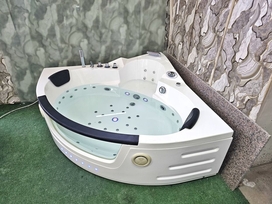 *Spa* Хидромасажна Вана Джакузи с Подгрев до 45°  1.51х1.51
