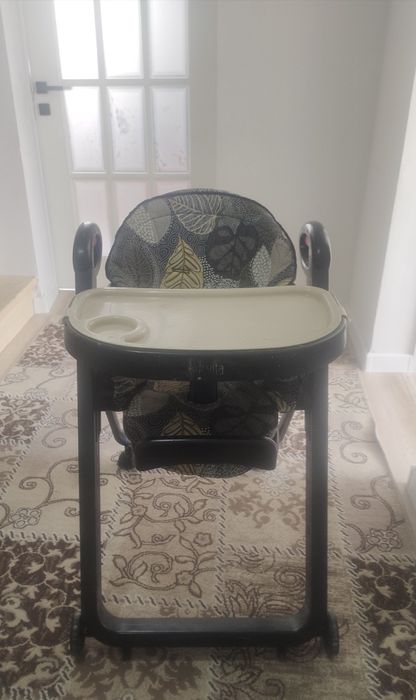 Продам стул для кормления.