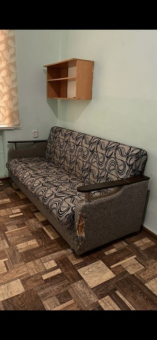 Продам два дивана