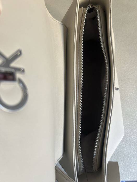 Geanta Calvin Klein