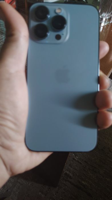 Продавам айфон 13 про като нов