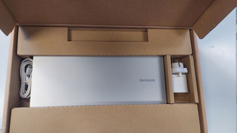 Преносим Компютър Samsung Galaxy Book Go 345XLA-KB6