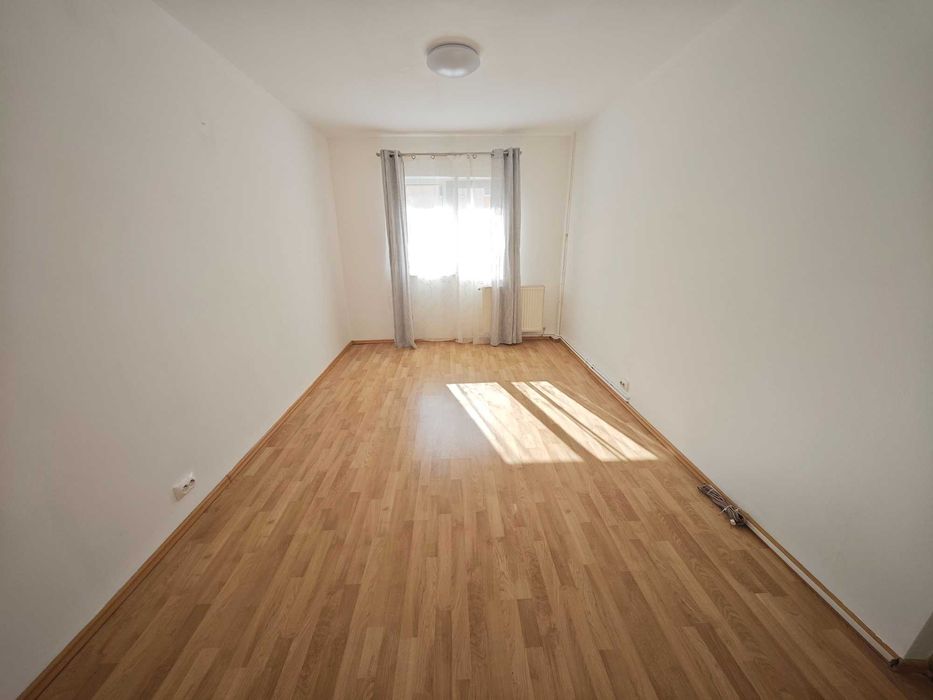 Ap. 2 camere de vânzare – călduros și luminos - pers. fizică