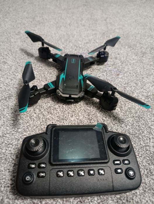 Drona GT  axnen cu controller cu display si 3 baterii
