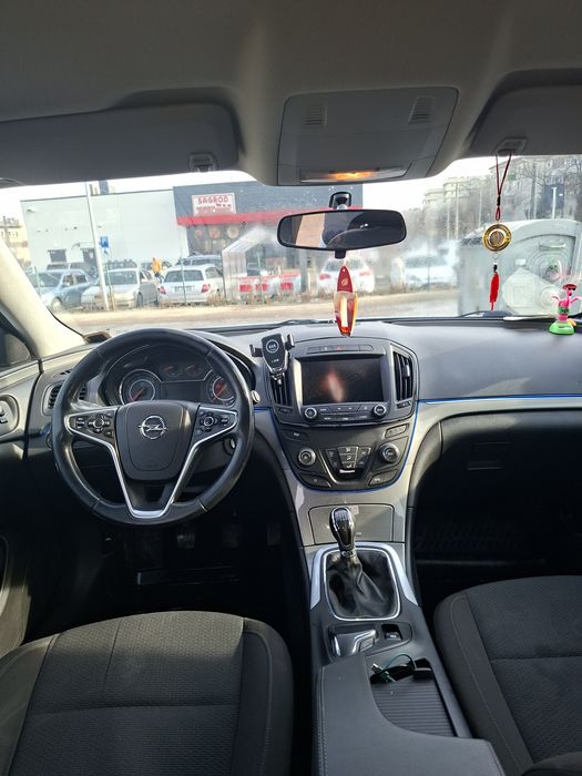 Opel insgnia sports tourer