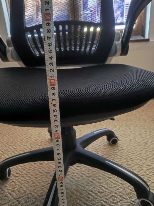 Офис Стол Голям Черен Meш Широка седалка 54/50cm Опора за глава