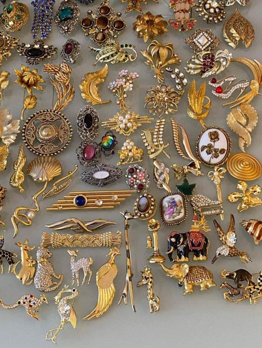 Брошки, винтидж от Англия