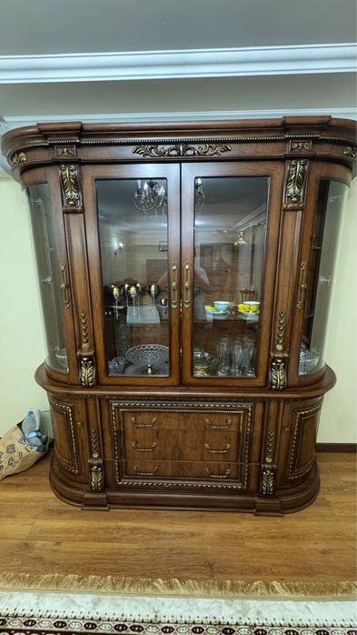Сервант для гостинной