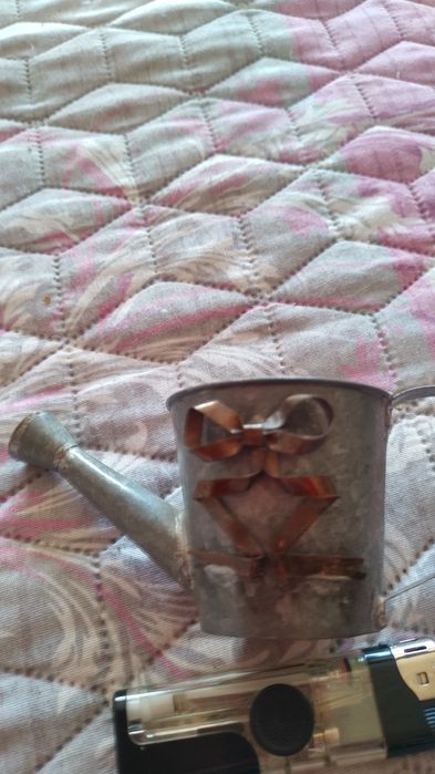 Миниатюрни лейки за декорация