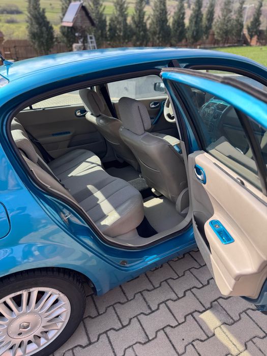 Vând Renault megane 2