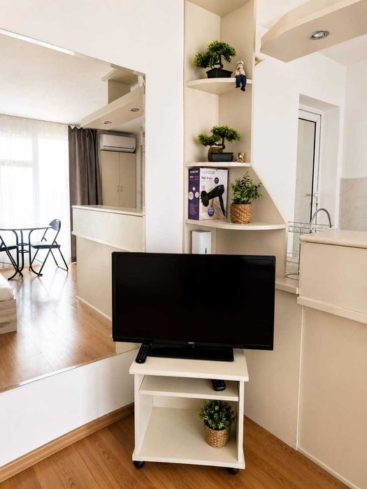 Дава се под наем Двустаен апартамент в Варна, Център - 62 кв.м за 550 € - Снимка #5