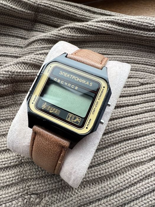 Часы Полет будильник СССР