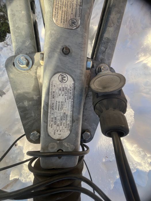 Remorcă cu sistem de frânare