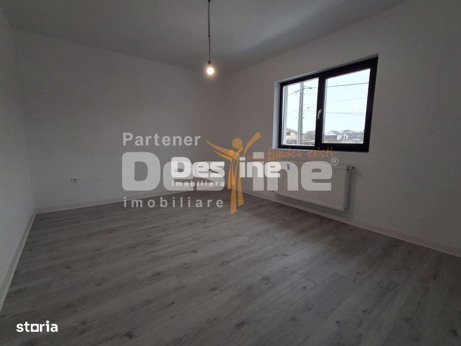 CASĂ tip duplex, situata in Valea Adanca