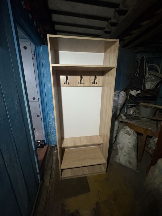 Продам шкаф в прихожкую