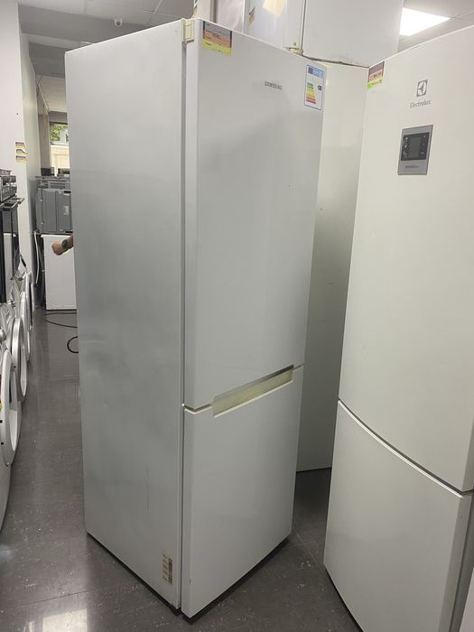 Хладилник с фризер SAMSUNG А++ No Frost