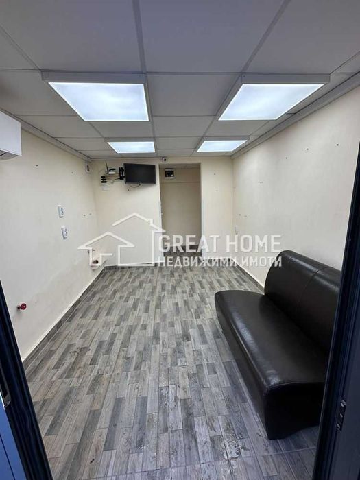 Дава се под наем Офис в Търговище, Център - 18 кв.м за 179.52 € - Снимка #2