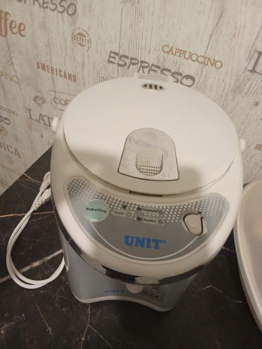 Продам чайник электрический.