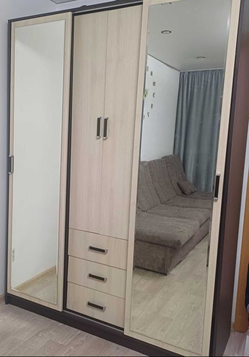 Продам шкаф недорого
