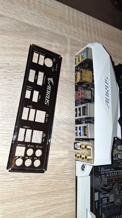 Aorus z270x Gaming 5 + 16 GB DDR4 2666 MHZ – stare foarte bună!