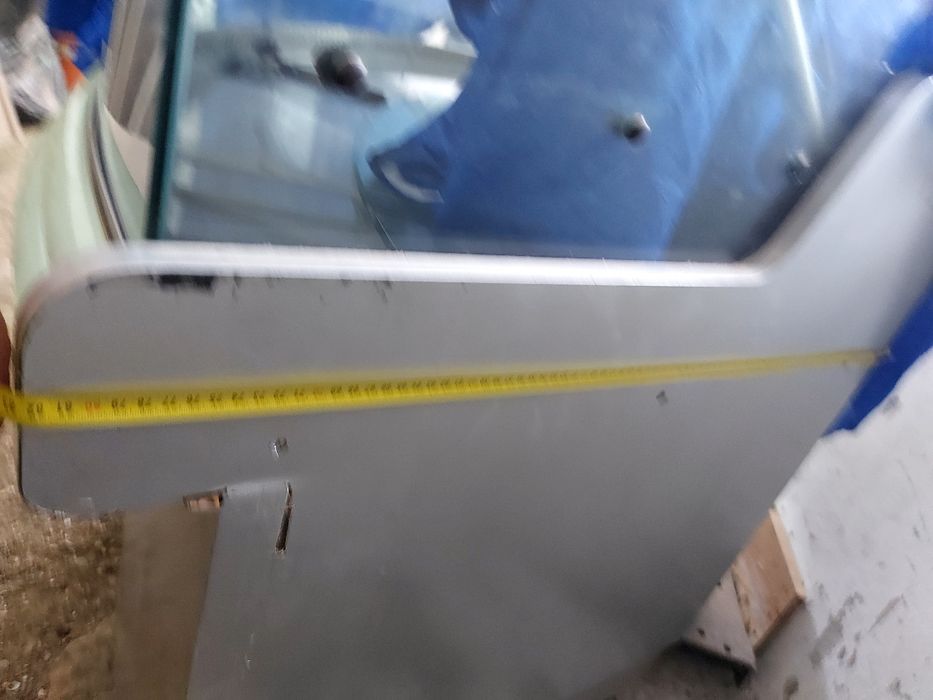 Хладилна витрина за торти