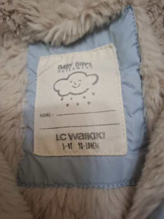 Продаются 2 курточки и джинсики