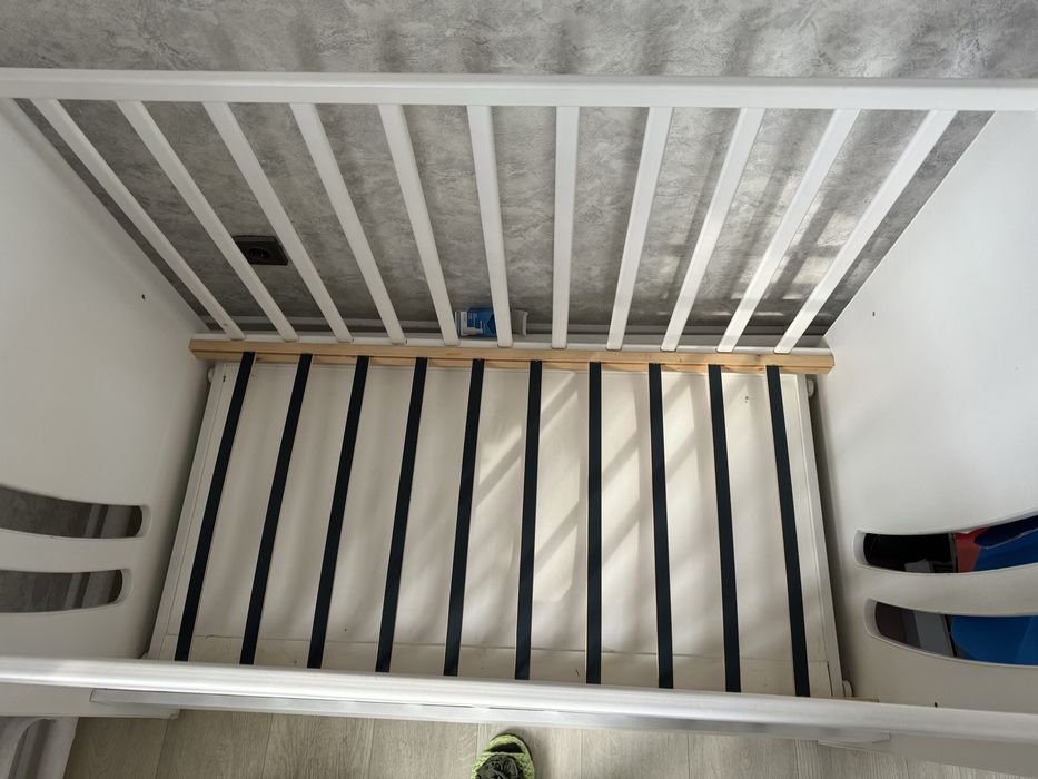 Продам детскую кроватку