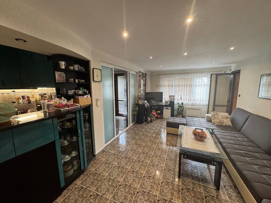 3-Стаен апартамент в кв. Редута