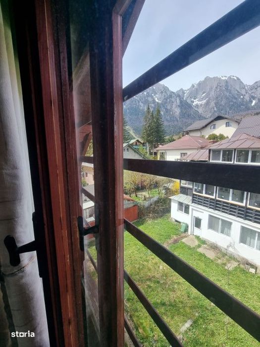 Vila spatioasa de vanzare in Busteni-Oportunitate de investitie