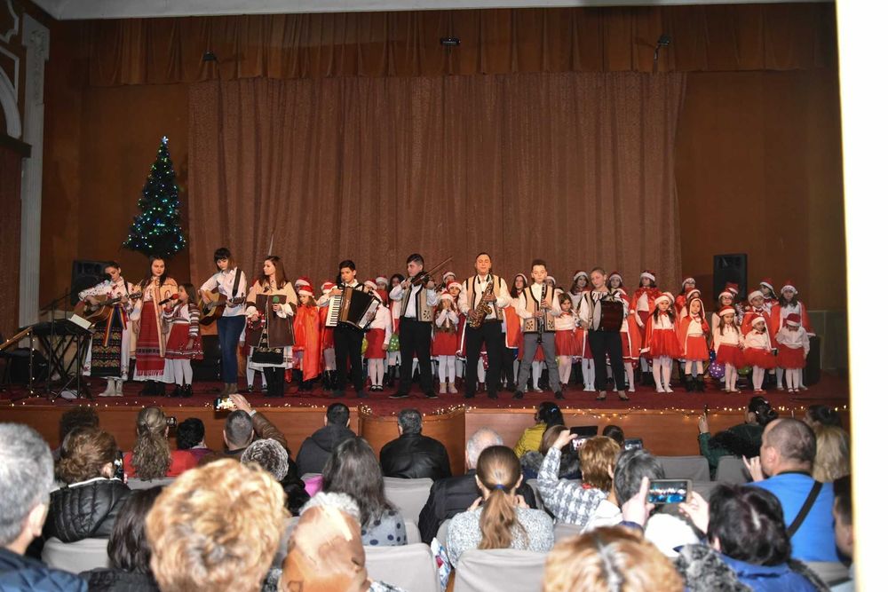 Cursuri canto si instrument, meditatii admitere muzica